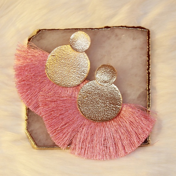 Tassel earrings - Picture 2 of 2